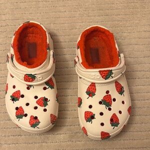 CROCS Kids Strawberry Print - White  and Red